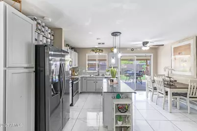 11239 W Devonshire Avenue, Phoenix, AZ 85037 - Photo 1