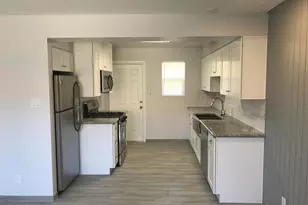 516 E Huntington Dr, Tempe, AZ 85282 - Photo 1