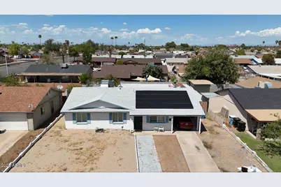 7426 W Montecito, Phoenix, AZ 85033 - Photo 1