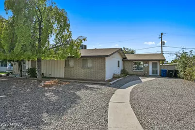 356 N Chippewa Place #B, Chandler, AZ 85224 - Photo 1