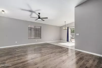 8757 W Griswold Road, Peoria, AZ 85345 - Photo 4