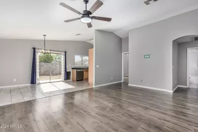 8757 W Griswold Road, Peoria, AZ 85345 - Photo 6