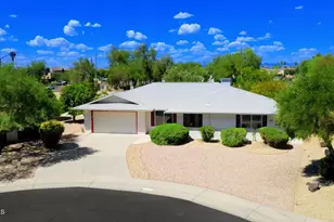 10134 W Pine Springs Dr, Sun City, AZ 85373 - Photo 1