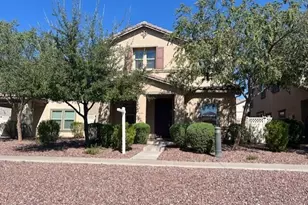 966 S Deerfield Ln, Gilbert, AZ 85296 - Photo 1