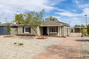 828 W Earll Dr, Phoenix, AZ 85013 - Photo 1