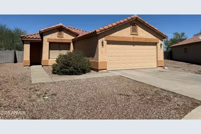 678 W Kingman Loop, Casa Grande, AZ 85122 - Photo 1