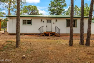 2124 Indian Trail, Overgaard, AZ 85933 - Photo 1