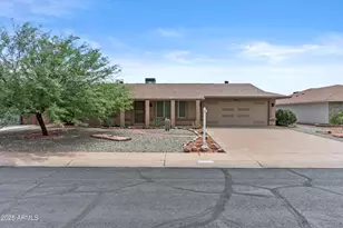 10429 W Indian Wells Dr, Sun City, AZ 85373 - Photo 1