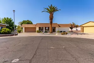 16853 N Meadow Park Dr, Sun City, AZ 85351 - Photo 1