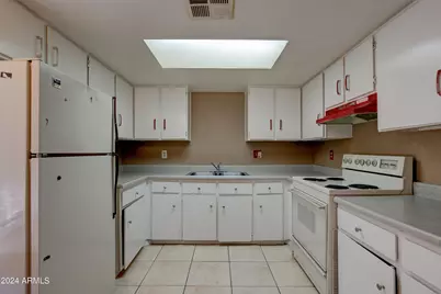 9631 N 12th Avenue #Apt 201, Phoenix, AZ 85021 - Photo 1