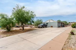 2501 E Southgate, Phoenix, AZ 85040 - Photo 1