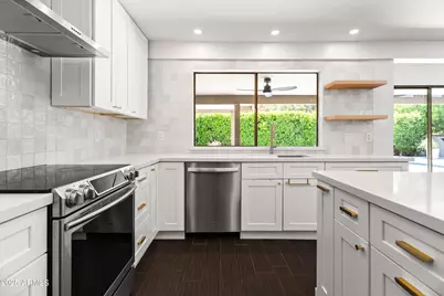 8007 E Del Tesoro Drive, Scottsdale, AZ 85258 - Photo 1