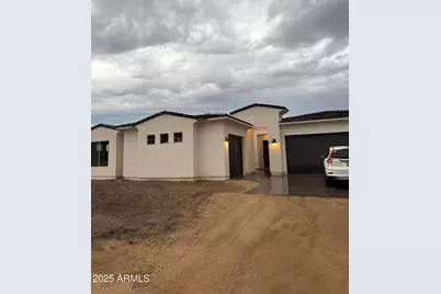 3212 W Adamanda, Phoenix, AZ 85086 - Photo 1