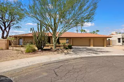 10628 E Cinnabar Avenue, Scottsdale, AZ 85258 - Photo 1