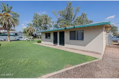 1029 S Mariana Street #Apt 4, Tempe, AZ 85281 - Photo 1