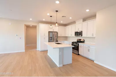 773 E Lark Street #Unit 202, Gilbert, AZ 85297 - Photo 1