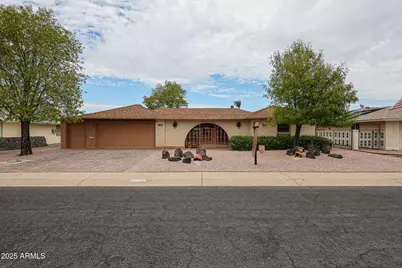 10722 W Tropicana Circle, Sun City, AZ 85351 - Photo 1