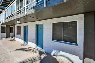 3025 N 32nd, Phoenix, AZ 85018 - Photo 1