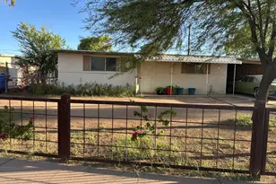 1837 E Pleasant Ln, Phoenix, AZ 85042 - Photo 1