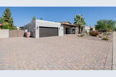 7466 E Windrose Drive, Scottsdale, AZ 85260 - Photo 1