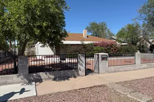 1402 E Diamond St, Phoenix, AZ 85006 - Photo 1