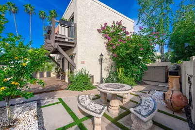 1811 E Hayward Avenue #1, Phoenix, AZ 85020 - Photo 1