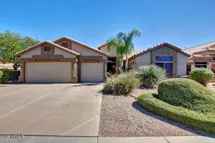 673 S Peppertree Dr, Gilbert, AZ 85296 - Photo 1