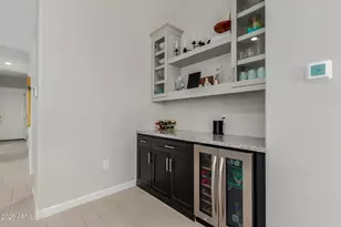 2235 E Saguaro Park Ln, Phoenix, AZ 85024 - Photo 14