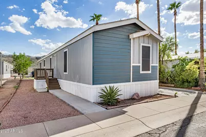 821 W Kachina Trail, Phoenix, AZ 85040 - Photo 1