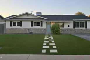 810 W 18th St, Tempe, AZ 85281 - Photo 1