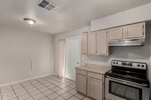 4228 S 19th Pl, Phoenix, AZ 85040 - Photo 8