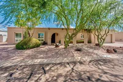 11001 N 45th Place, Phoenix, AZ 85028 - Photo 1