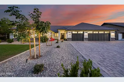 8425 W Louise Court, Peoria, AZ 85383 - Photo 1