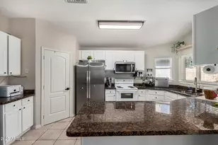 1811 S 39th St, Mesa, AZ 85206 - Photo 10