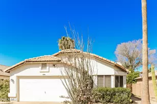 4256 E Rosemonte Dr, Phoenix, AZ 85050 - Photo 1