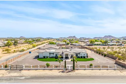 447 W Judd Road, San Tan Valley, AZ 85143 - Photo 1