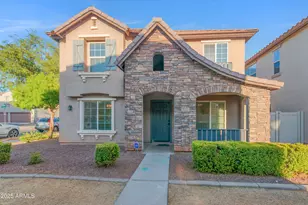 878 S Huish Dr, Gilbert, AZ 85296 - Photo 1