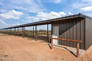 47562 W Ray St, Aguila, AZ 85320 - Photo 24