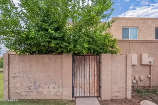 948 S Alma School Rd, Mesa, AZ 85210 - Photo 1