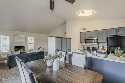 18 W Concorda Drive #103, Tempe, AZ 85282 - Photo 1