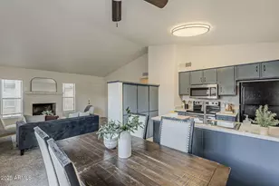 18 W Concorda Dr, Tempe, AZ 85282 - Photo 1