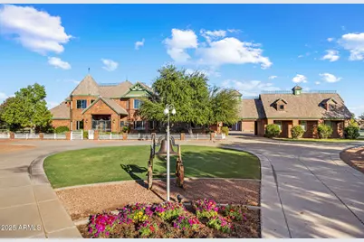 2025 S Val Vista Drive, Gilbert, AZ 85295 - Photo 4