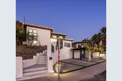 8451 N 14th Street, Phoenix, AZ 85020 - Photo 1