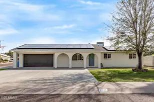 2831 E Dahlia Dr, Phoenix, AZ 85032 - Photo 1