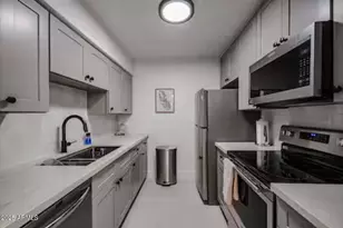 7625 E Camelback Rd, Scottsdale, AZ 85251 - Photo 1