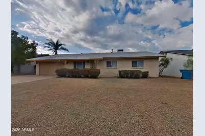 4121 W Griswold, Phoenix, AZ 85051 - Photo 1