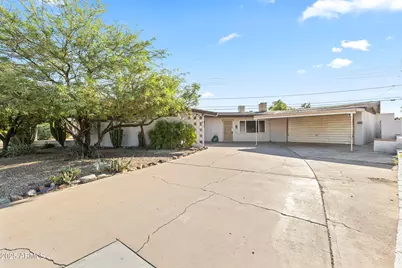 5317 N 61st Drive, Glendale, AZ 85301 - Photo 1