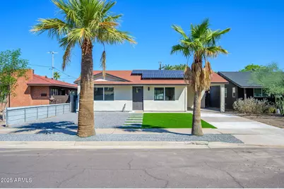 1116 E Almeria Road, Phoenix, AZ 85006 - Photo 1