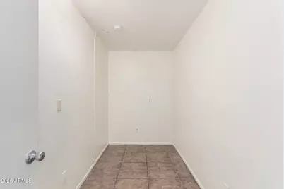 9646 N 47th Avenue, Glendale, AZ 85302 - Photo 10