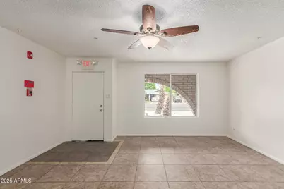 9646 N 47th Avenue, Glendale, AZ 85302 - Photo 2